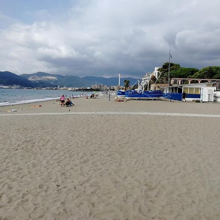 Апартаменты Music & Beach Савона Экстерьер фото